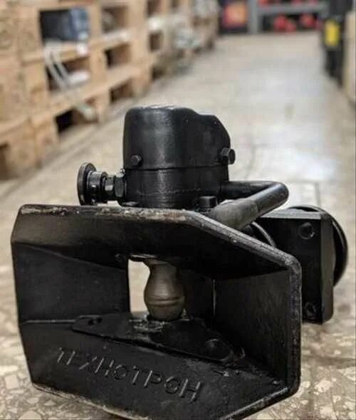 Фаркоп евро rockinger. Тягово-сцепное устройство ( ringfeder 5050 gx). Фаркоп камаз евро v. Фаркоп евро rockinger. Фаркоп v orlandi на камаз.