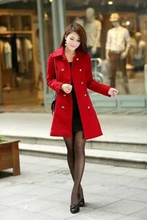 Үлкен Дик кончает в волосатые киски