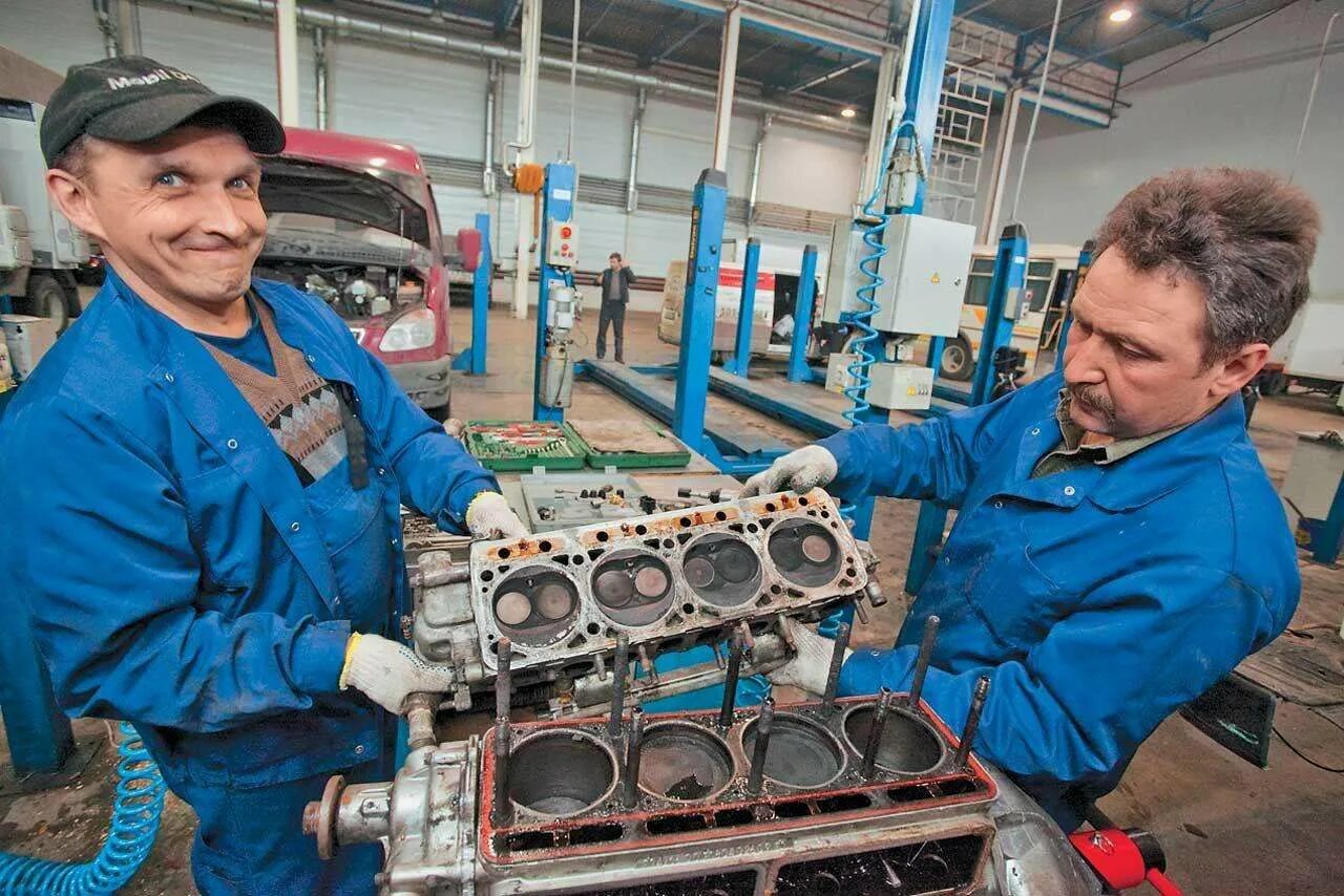 Моторный завод УМЗ.. АО «Ульяновский моторный завод». Ульяновский машиностроительный завод (УМЗ). Ульяновский моторный завод УМЗ-4216. Умз автомобиль