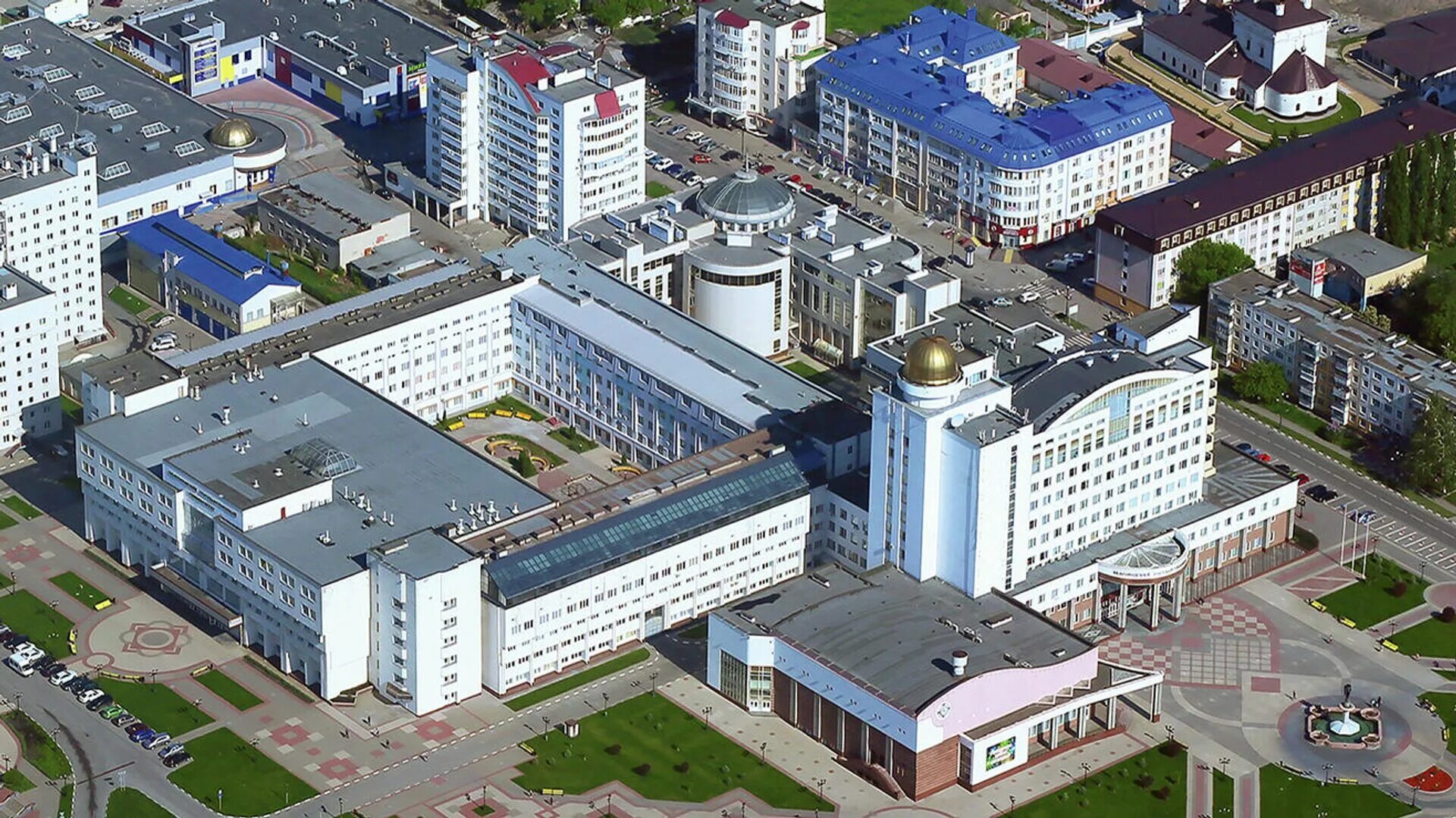 Институты белгу. Старый белгород белгу. Белгу, белгород, студенческая улица, 14. Ниу белгу белгород факультеты. Кампус белгород.