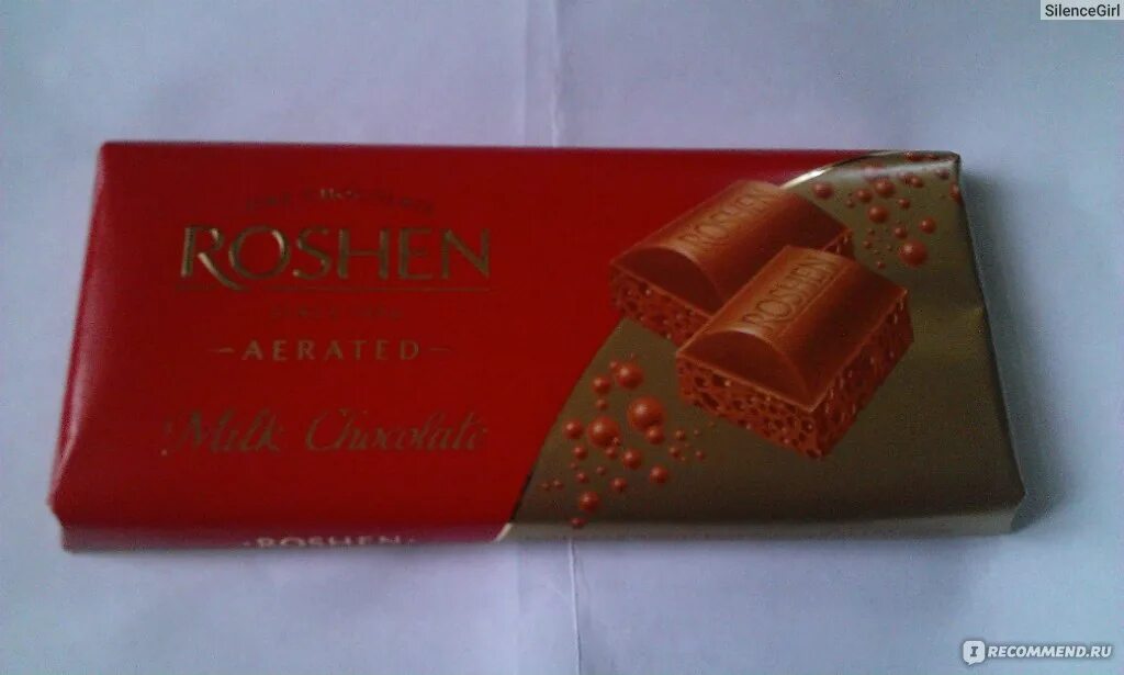 Шел шоколад. Темный пористый шоколад Roshen. Шоколадка пористая в красной упаковке. Roshen шоколад белый пористый 80 г. Рошен пористый Горький.