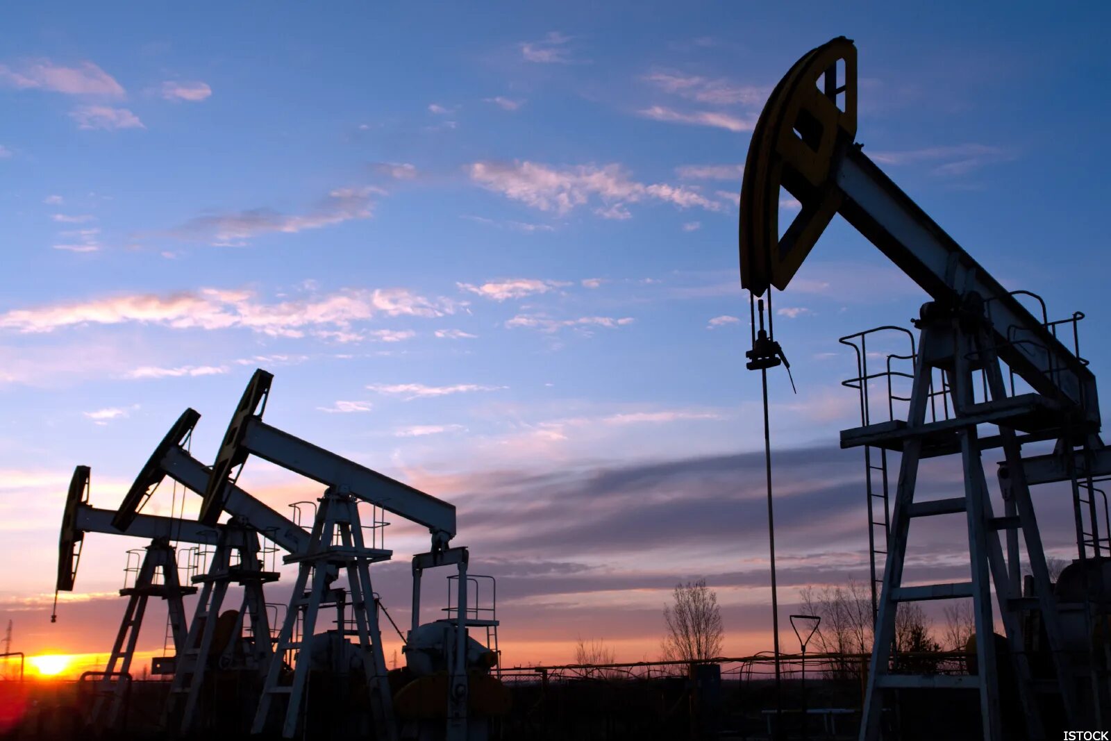 Энергетические ресурсы казахстана. Добыча нефти. Нефтяная промышленность. Нефтедобывающая промышленность. Нефтегазовый комплекс.