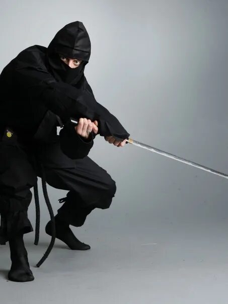 Форма реал мадрид 2005. Ebm love music hate racism. True слово. True слово. Тут тру.