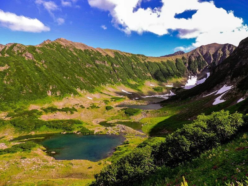 Голубые озера камчатка. Голубые озера петропавловск камчатский. Голубые озера камчатка. Голубые озёра камчатский край. Голубые озёра камчатский край.