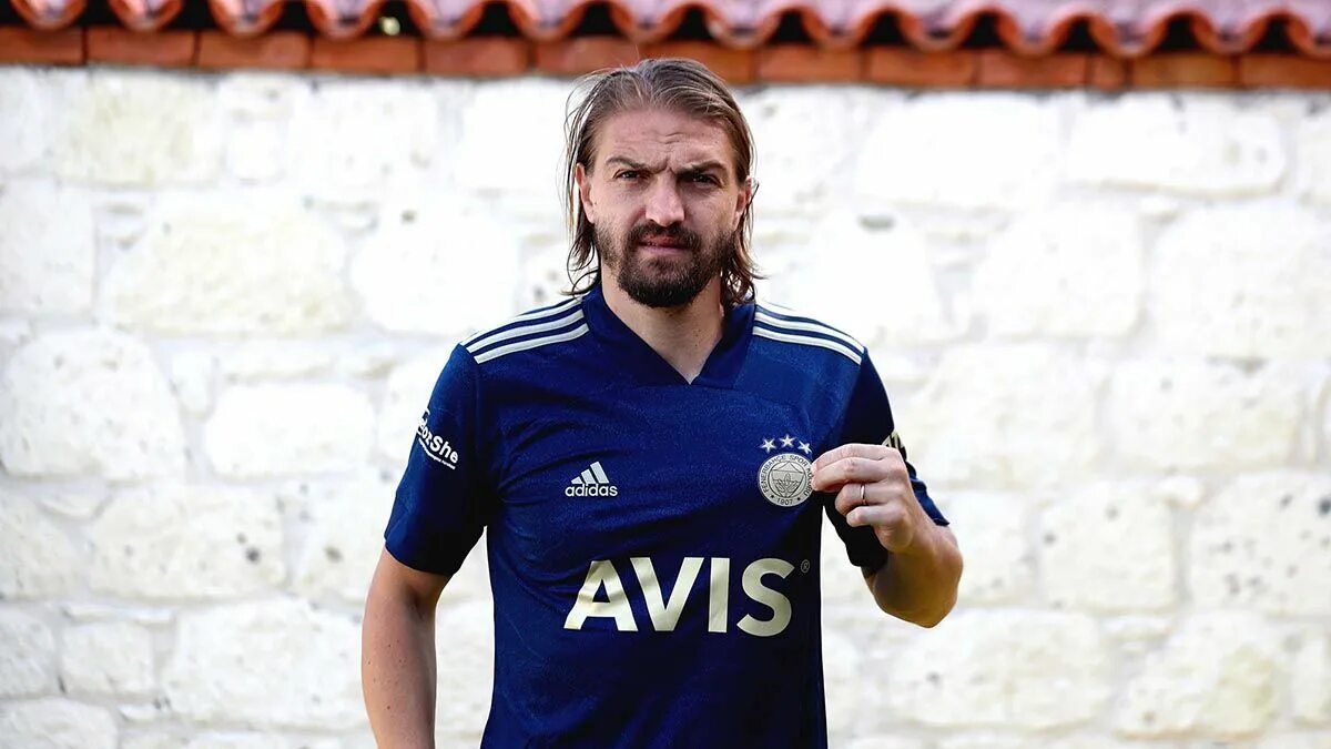 Pes 2011 caner erkin face. Джанер лето. Джанер эркин. Джанер эркин карамгюрюк 2023. Джанера эркина.
