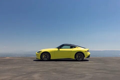 Nissan z10