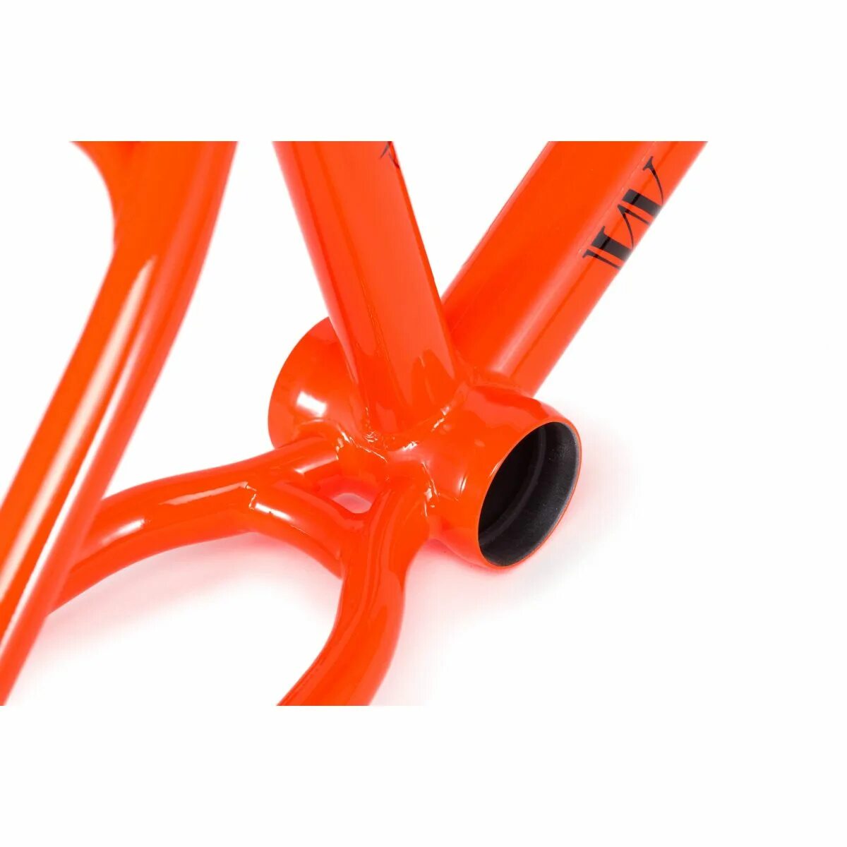 Vaida cayak carbon orange. Белый иж с оранжевой рамой. Bianchi frame. Рама для трейлового хардтейла. Рама втп батлшип 2019.