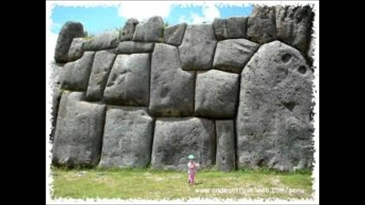 Stone long. Саксайуаман Каменоломня. Пума из Саксайуаман. Каменные стены в Перу. Древняя стена в Перу.