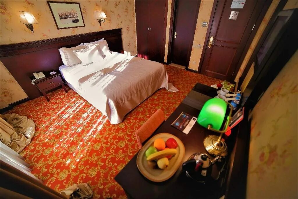 Pera rose hotel стамбул. Отель pera rose. Pera rose hotel таксим. Pera rose) 4*. Pera rose.
