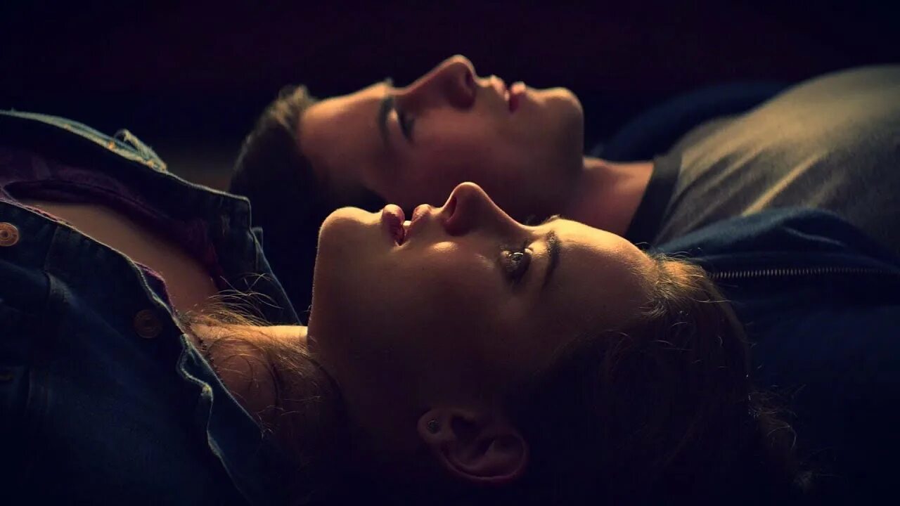 13 причин почему субтитры. Сериал нетфликс 13 причин. 13 причин 1 сезон 13 серия ханна. 13 причин почему сериал ханна. ханна бейкер 2 сезон.