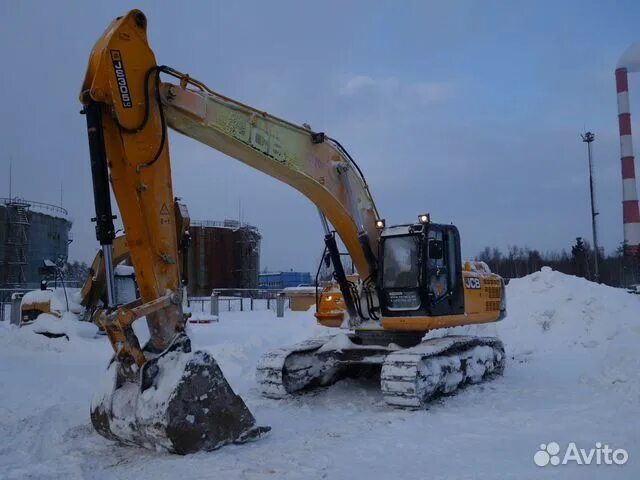 Экскаватор сургуте. JCB js305. RM Terex wx200. Ходовая экскаватора. Гусеничный экскаватор объем ковша.