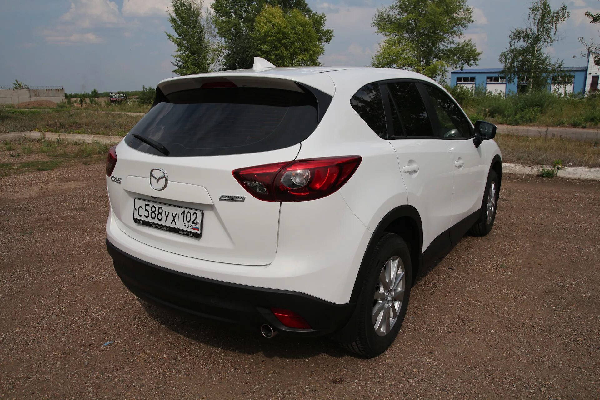 Сх 5 дром. Mazda CX 5 белая. Мазда СХ-5 2016 белая. Mazda CX-5 2016 белая. Мазда СХ-5 2012 тонированная белая.