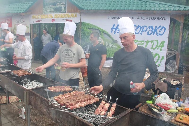 Фестиваль шашлыка. Фестиваль шашлыка Саратов. Шашлычник. Шашлычная Саратов.