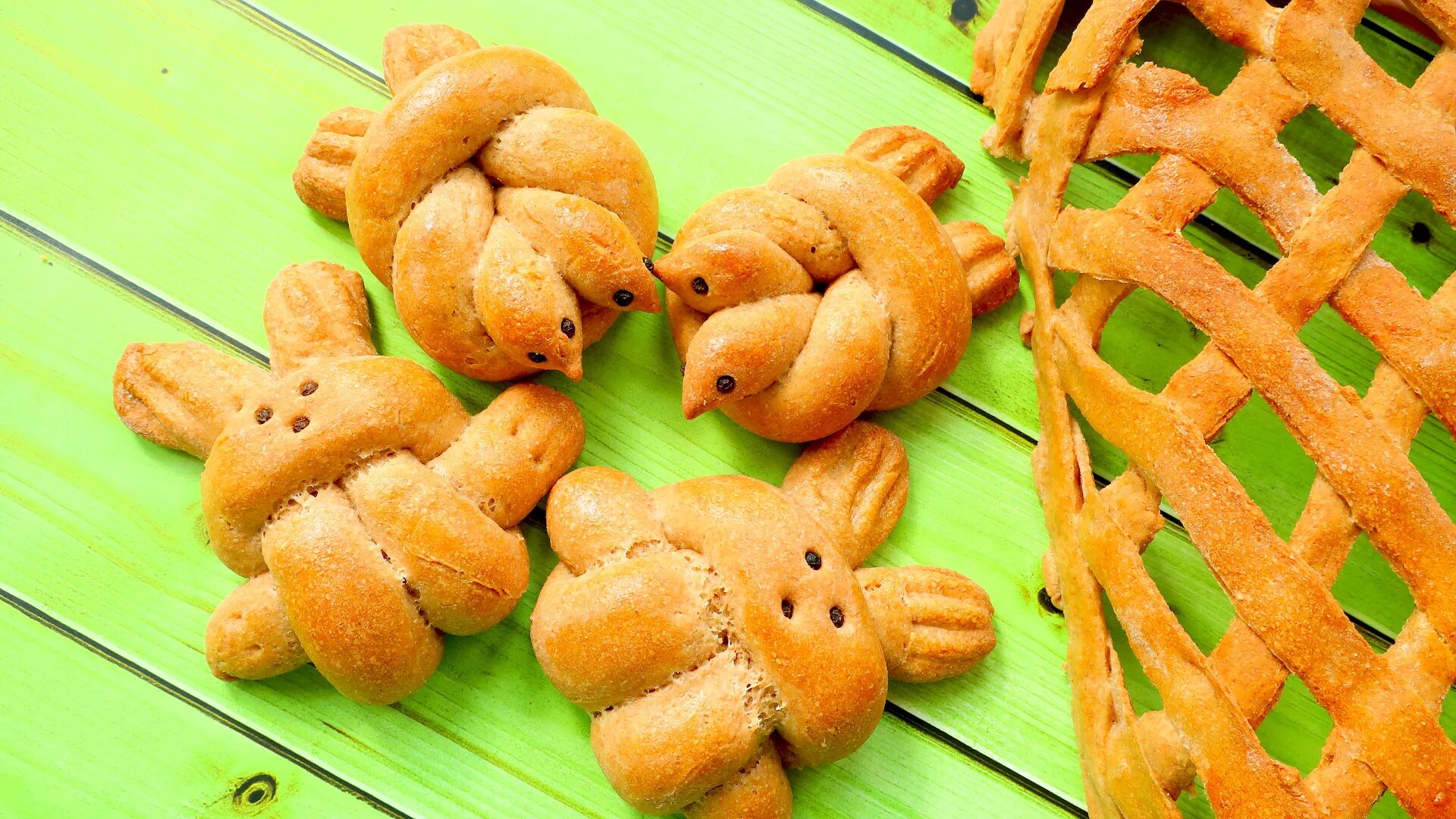 Оригинальная выпечка. Какую выпечку можно детям. Какую выпечку можно детям. Сладости выпечка для детей. Булочки в виде зверей.