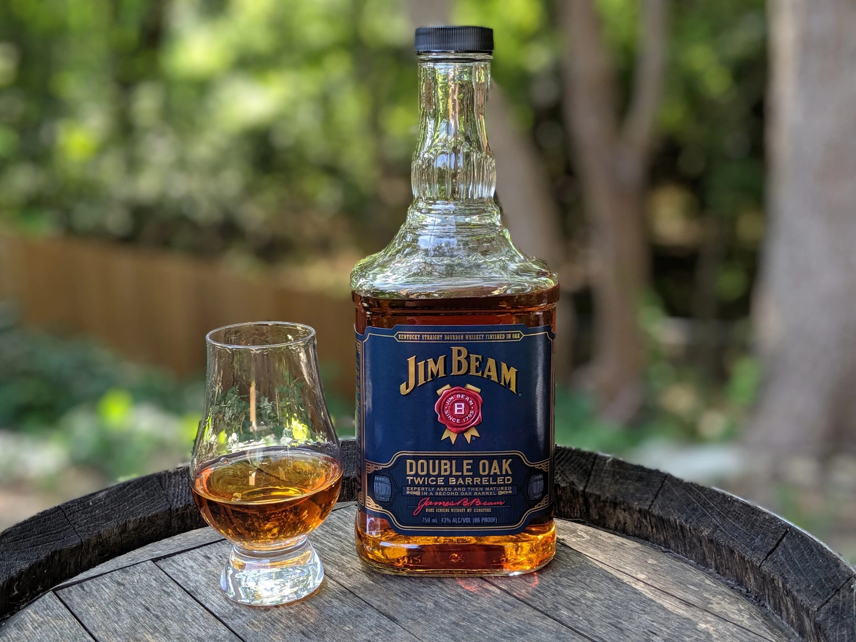 Джим бим доубле oak. Виски jim beam double oak. Бурбон джим бим дабл оак. Джим бим дабл ок. Виски типа джим бим.