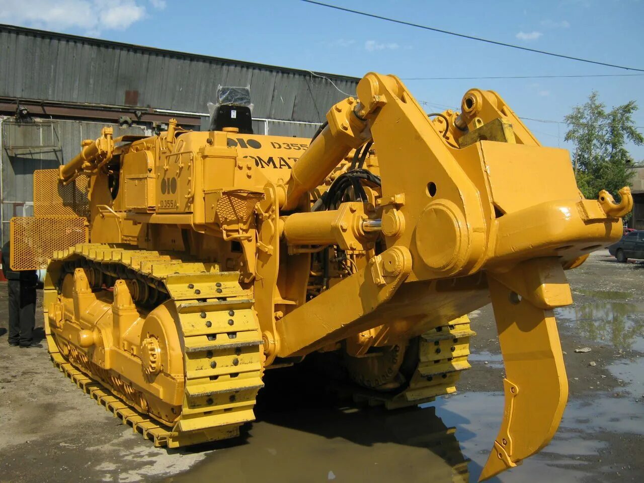 Неисправности бульдозера. Бульдозер Комацу d355. Komatsu 355 бульдозер. Komatsu (d-355-a-3): бульдозер. Komatsu d355a-3.