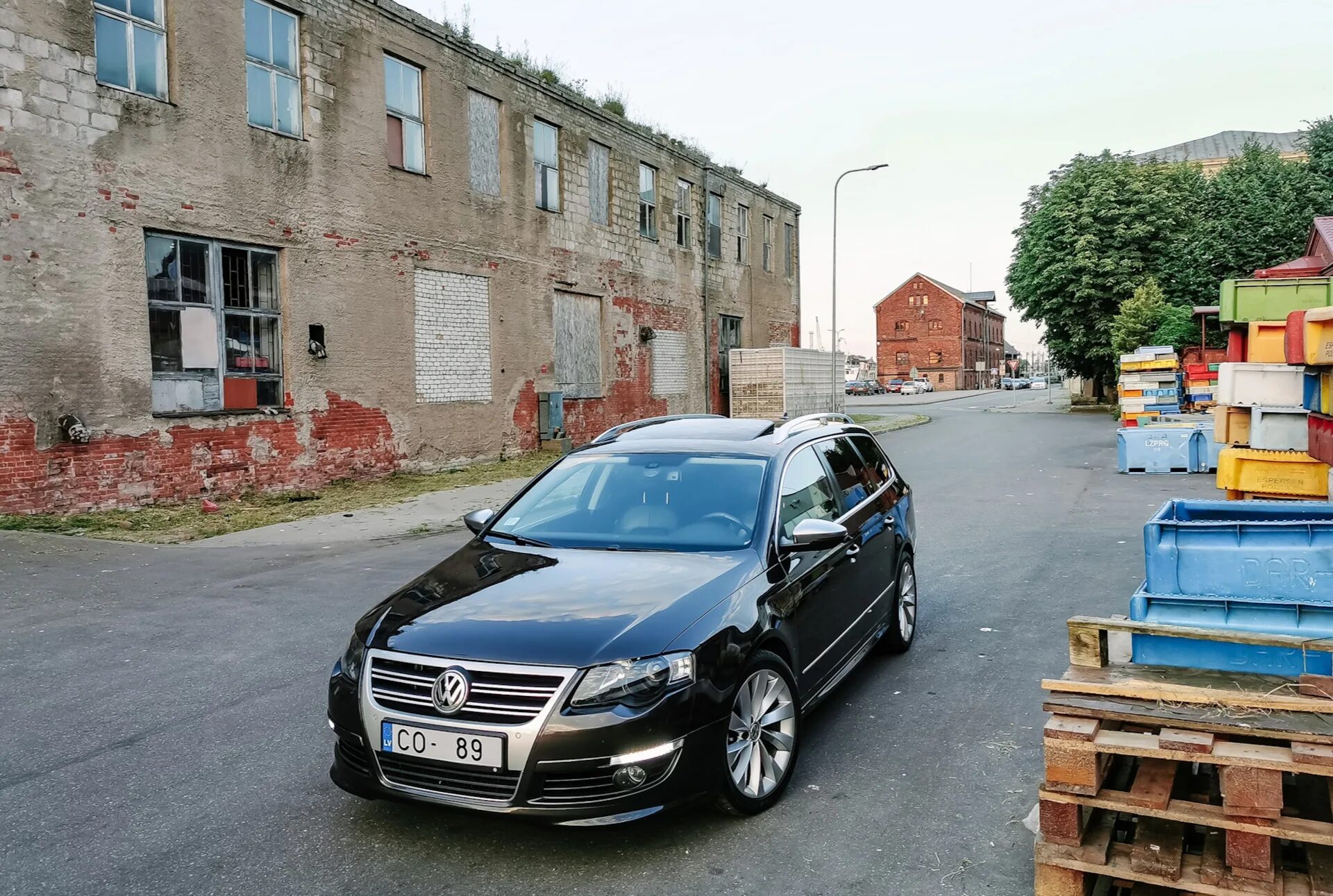 Пассат б6. Ходовые огни Пассат б6. Пассат б6 р лайн. Passat b6 DRL. Пассат б6 драйв