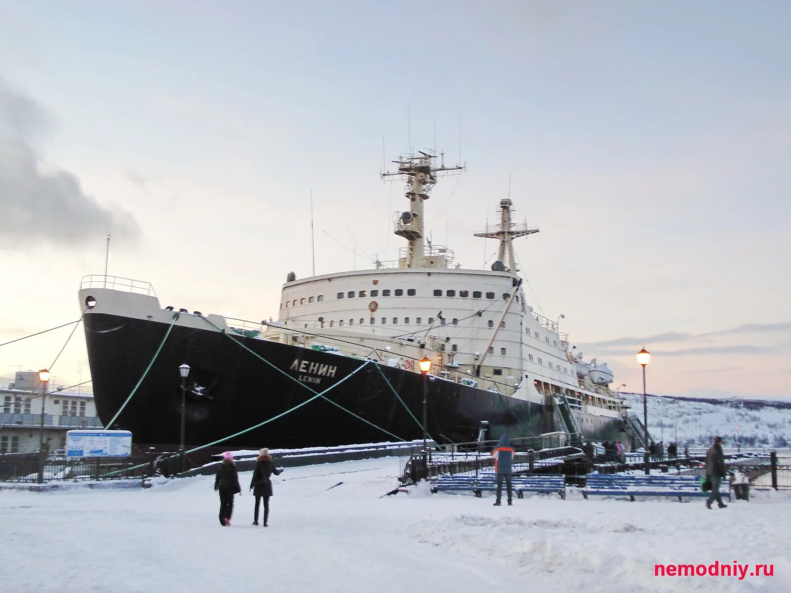 мурманск зимой полярная ночь. куда сходить в январе в мурманске. куда сходить в январе в мурманске. северное сияние в мурманске. ледокол ленин мурманск.