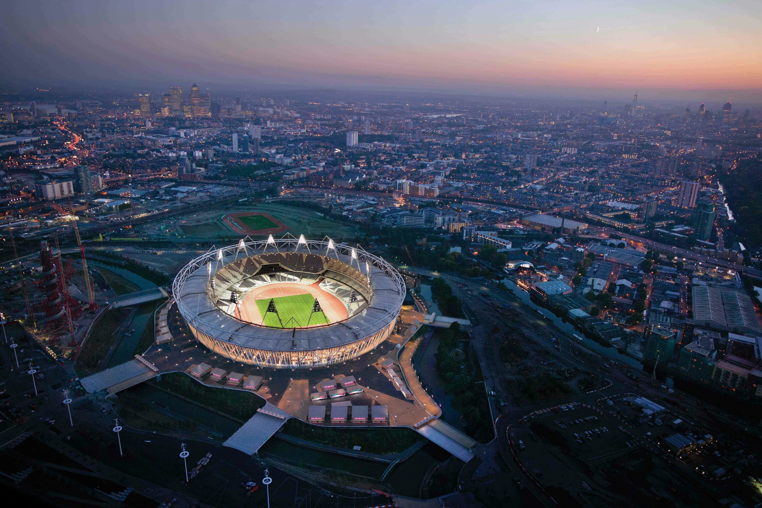 Olympic stadium. Стадион Лондон Стэдиум. Олимпийский стадион (Лондон). Олимпийский стадион Лондон 2012. Олимпийский стадион Англия.