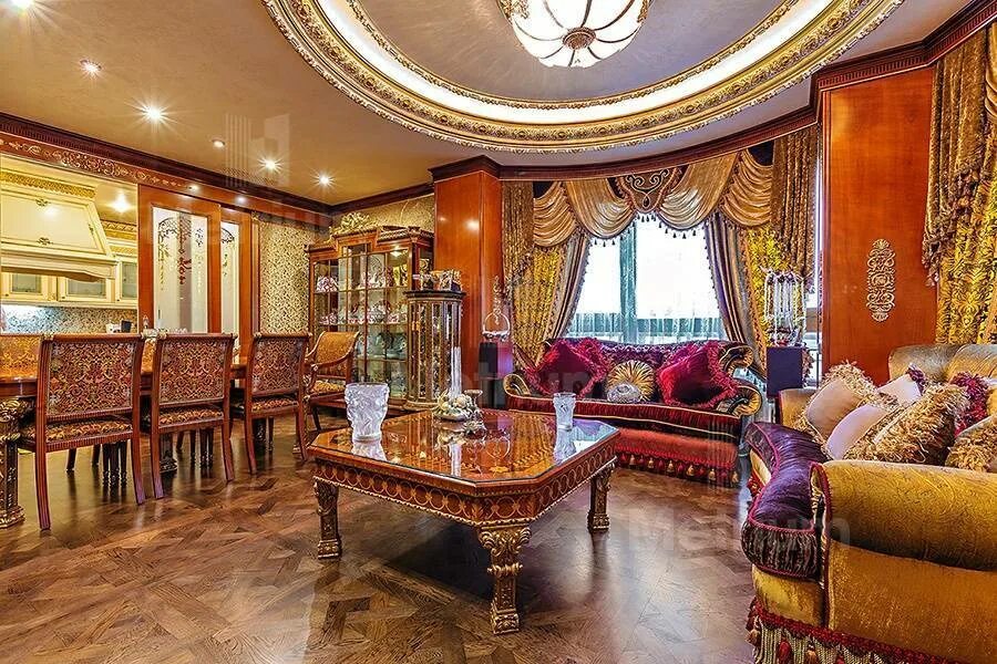 В москве живут богато. Интерьер дорого богато. Квартира дорого богато. Безвкусный интерьер. Богатый стиль интерьера.