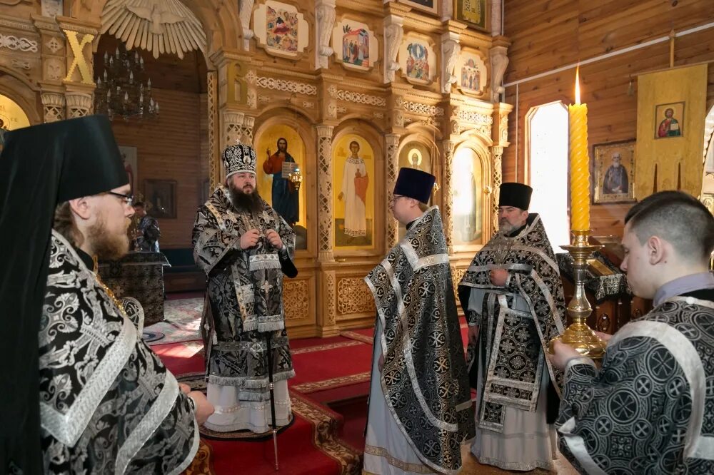 Архиерейское богослужение пензенская епархия. Никольский храм Ахуны Пенза. Удугучин храм батюшка. Бирск Николаевка храм священнослужители.