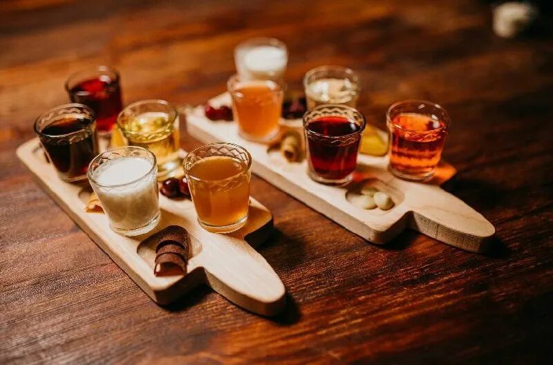 Бар леший. Бар леший. Леший ресторан оренбург. Кафе у лешего владивосток. Бар леший.