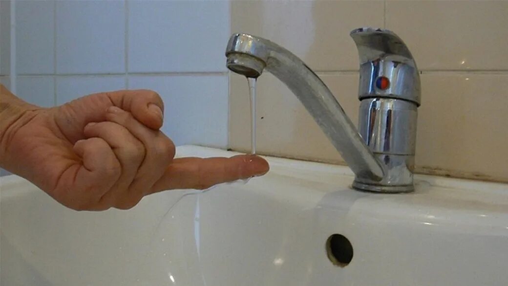 Отключили воду в поселке