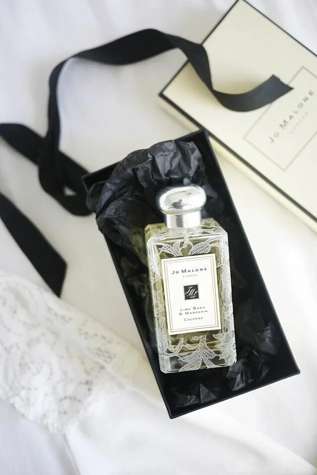 Джо Малон одеколон Грин. Парфюм Jo Malone белый флакон. Джо Малон кружева. Свадьба в стиле Джо Малон.