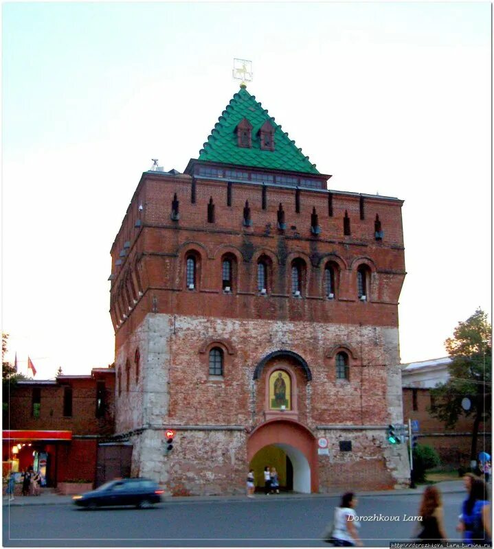 Дмитриевская башня нижегородского кремля. Нижегородский кремль башни дмитриевс4я. музей в дмитриевской башне нижегородского кремля. нижегородский кремль дмитриевская башня 1880.