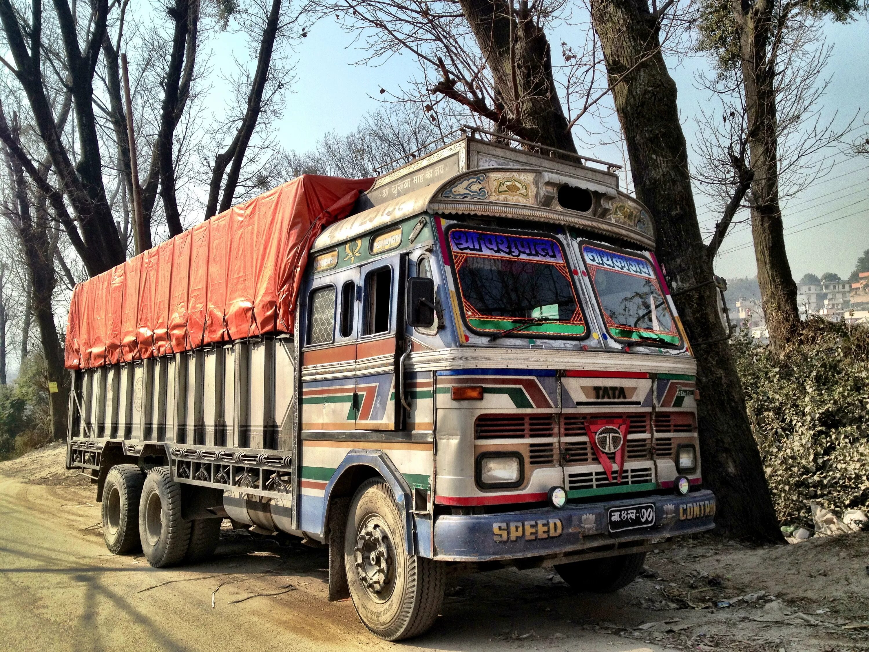 Грузовики 1 8. Katasi грузовик. Cars and Trucks in Nepal and India. Who is in a Truck Mazda. Truck in Turkey HD.