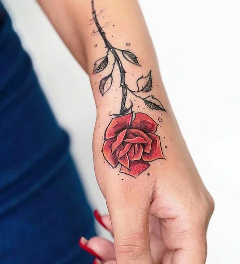 Женские тату розы. Татуировка грозы на руке.