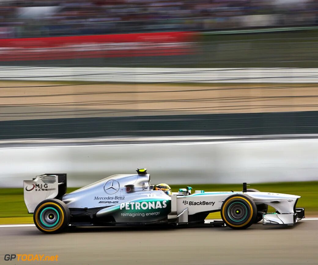 Amg petronas motorsport. Mercedes f1 2011. Formula mercedes benz. Mercedes w05 f1. Mercedes f1 w05 hybrid 2014 hamilton.
