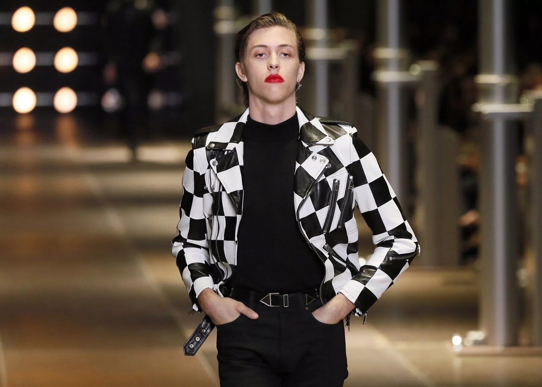 S laurent