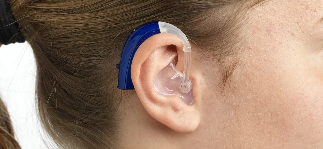 Hearing fix. Scienlodic слуховой аппарат. Сигниа слуховые аппараты. Аудифон слуховые аппараты. Детские слуховые аппараты.