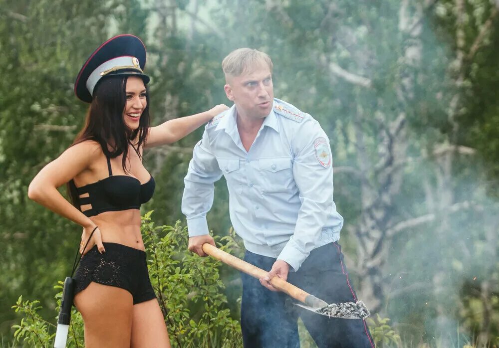 Ольга серябкина в фильме самый лучший. Дмитрий нагиев физрук. Три два раз с нагиевым. Три два раз с нагиевым. Фома нагиев.