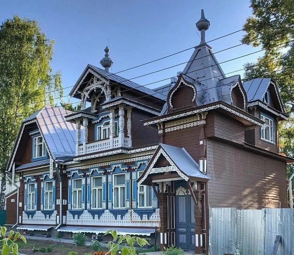 Дом в новгороде. Дом купца смирнова в нижнем новгороде. терем смирнова нижний новгород. дом купца смирнова в нижнем новгороде ул дальняя. деревянный особняк «дом купца тетюшинова»..