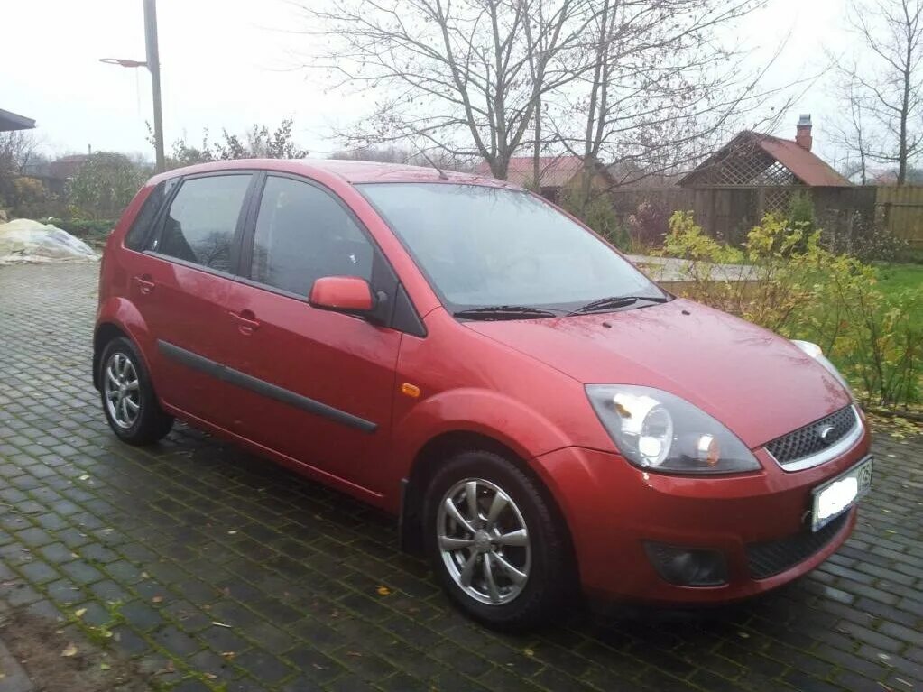 Форд фиеста мк5 2004. Форд фиеста 2007 робот. Форд фиеста 5 разболтовка. Ford fiesta 2006 1. Ford fiesta 2008.