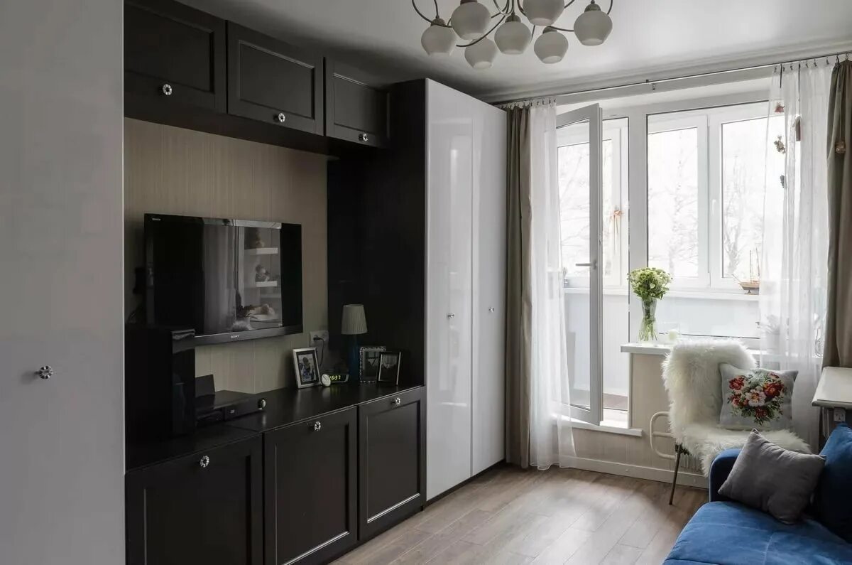 Интерьер однушки с лоджией. 1 комнатная квартира в панельном доме. Интерьер 2х комнатной квартиры. 1 комнатная квартира в панельном доме. Интерьер двухкомнатной хрущевки.