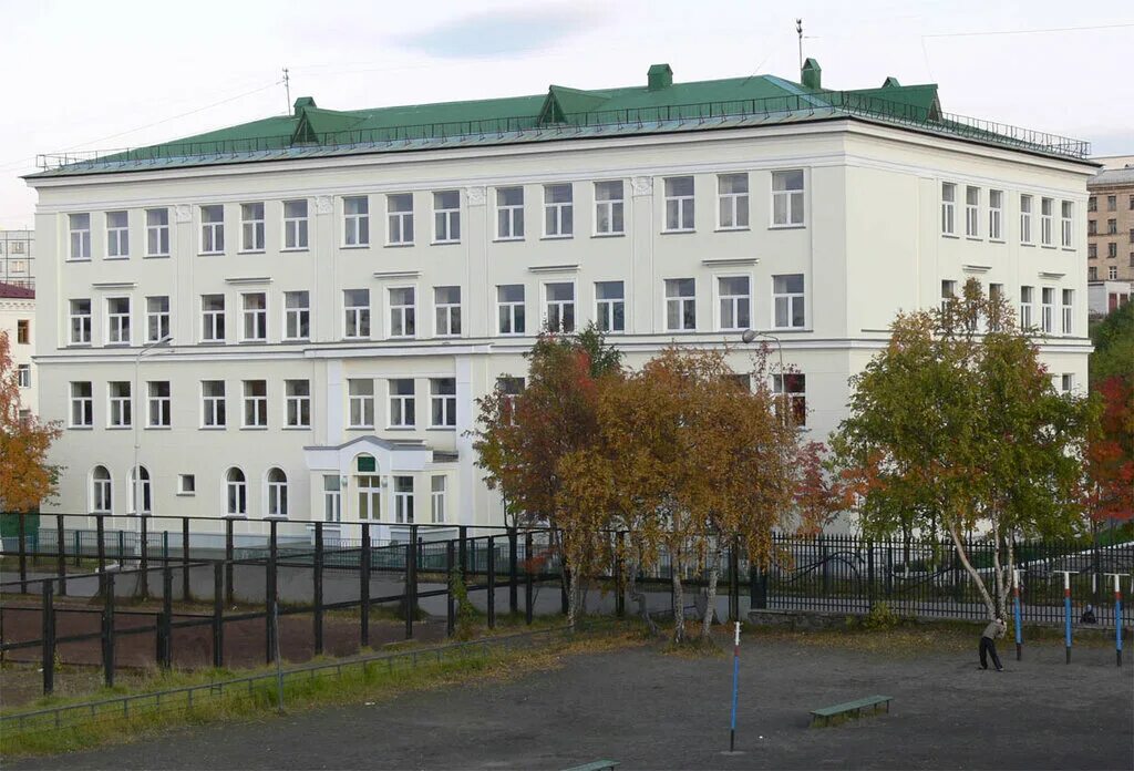 североморск школа № 10. школа 10 североморск. североморск школа 1 имени ивана сивко. кадетская школа интернат североморск. школа 10 г североморск.