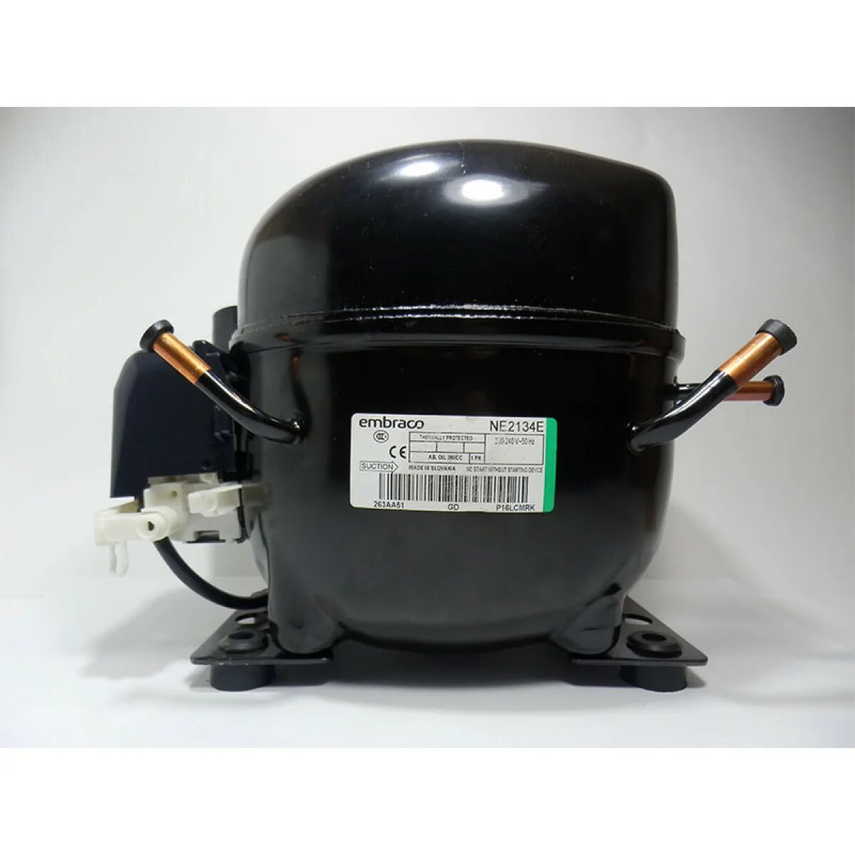 Инверторный компрессор embraco. Холодильник embraco. Компрессор embraco emc40clt. Холодильник embraco. Компрессор эмбрако nek6214z характеристики.