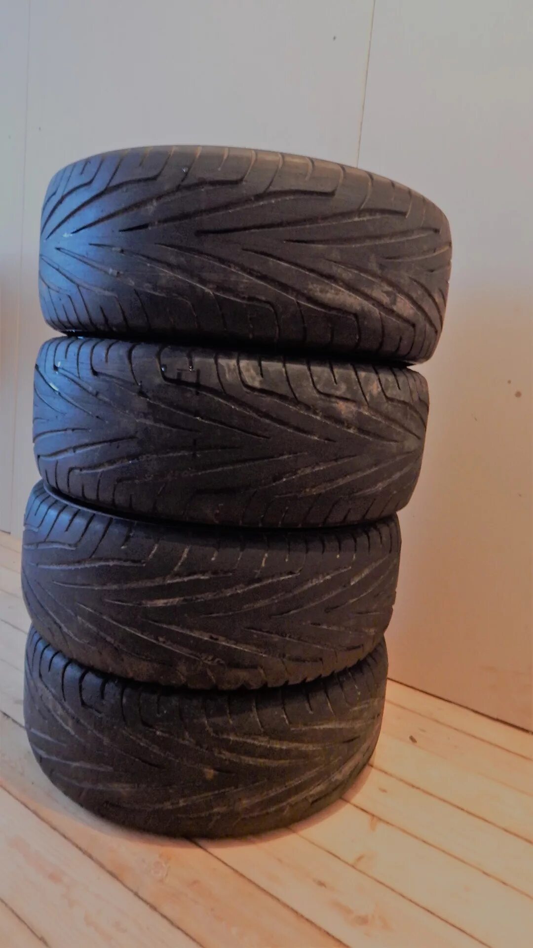 Резина максис лето. 205/55 R15. Maxxis z1 205/55 r15. Резина 205/55 r15. 205 55 Р15.