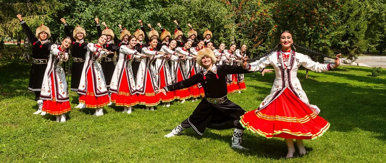 Башкирск. Ансамбль файзи гаскарова. национальные танцы башкиров. гаант им гаскарова. башкирский танец.