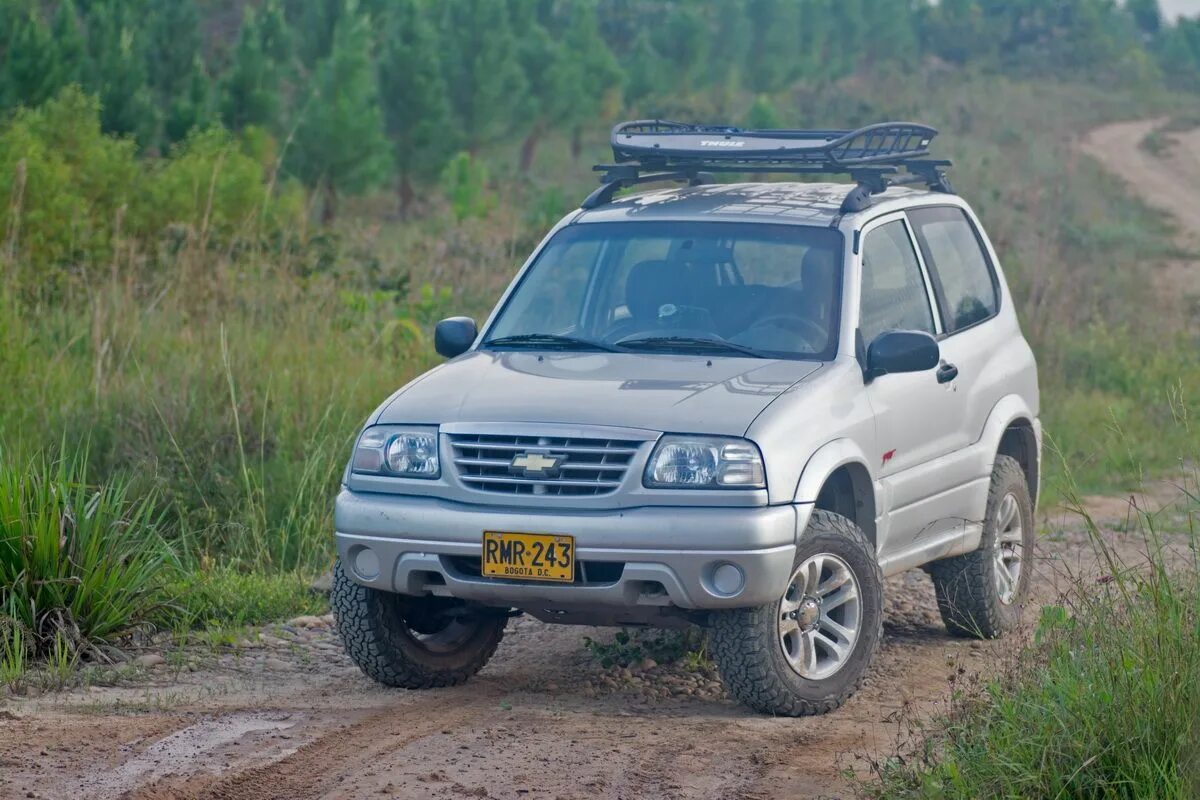 Купить сузуки гранд витара 1998 2005. Suzuki Grand Vitara 2005 Offroad. Сузуки Гранд Витара 1998-2005. Suzuki Grand Vitara xl7 2005 Экспедиция. Suzuki Grand Vitara 1 Offroad.