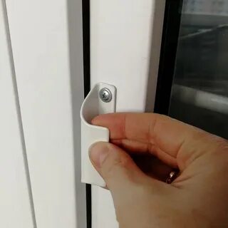 Как закрыть дверь со стороны балкона