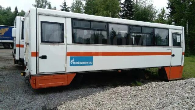 Урал 4320 с будкой. Будка нефаз 4208. Камаз ржд вахтовка. Нефаз 4208-41. Замок вахтовки кузова газон.