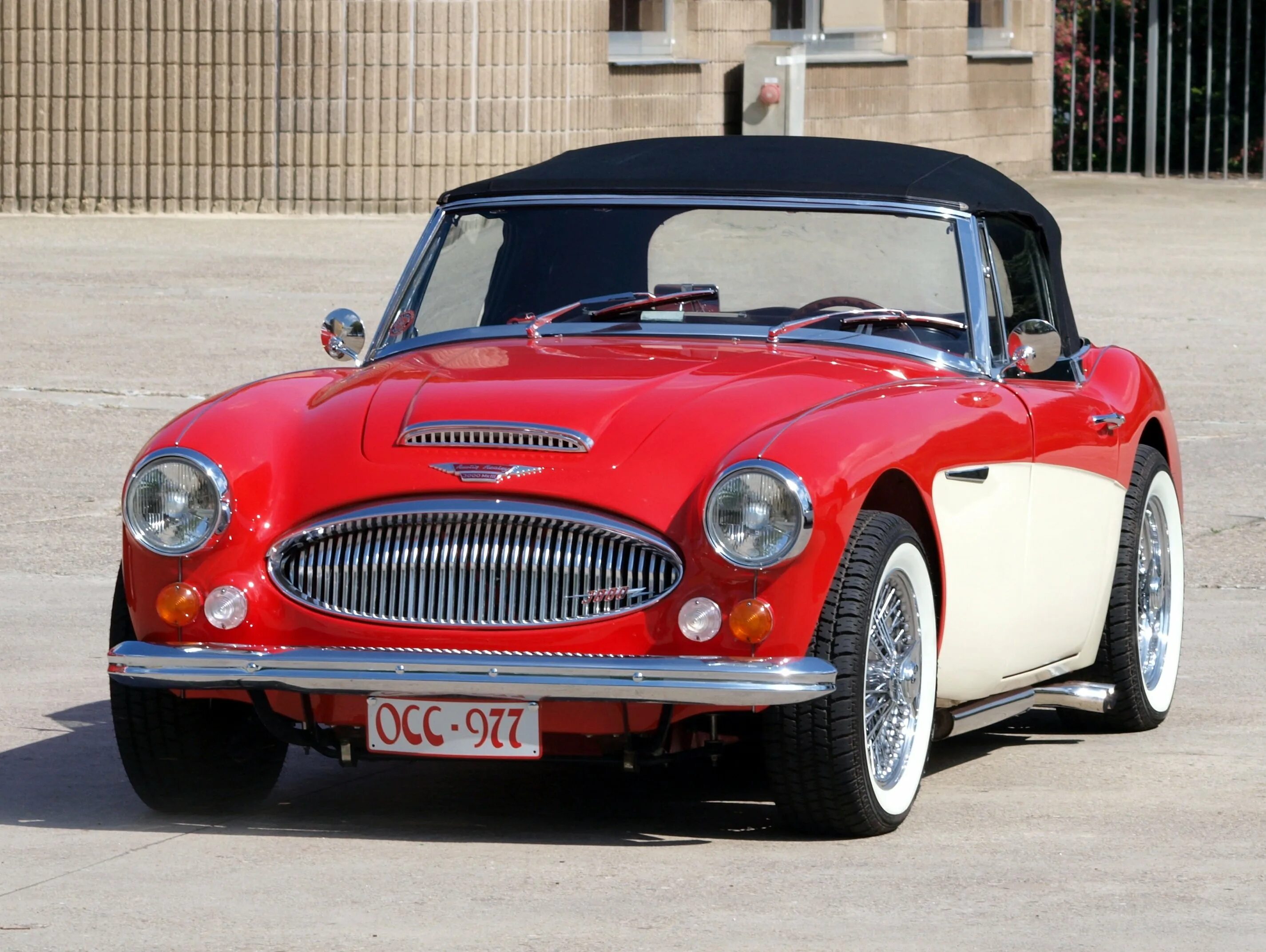 Английский машины купить. Austin Healey 3000 mk3. Английские автомобили Остин. Mitsuoka Himiko Roadster. Бентли Купер.