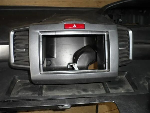 Как снять рамку магнитолы хонда фрид 7. Замена магнитолы Toyota Auris (1G), 1,8 л, 2008 года автозвук DRIVE2