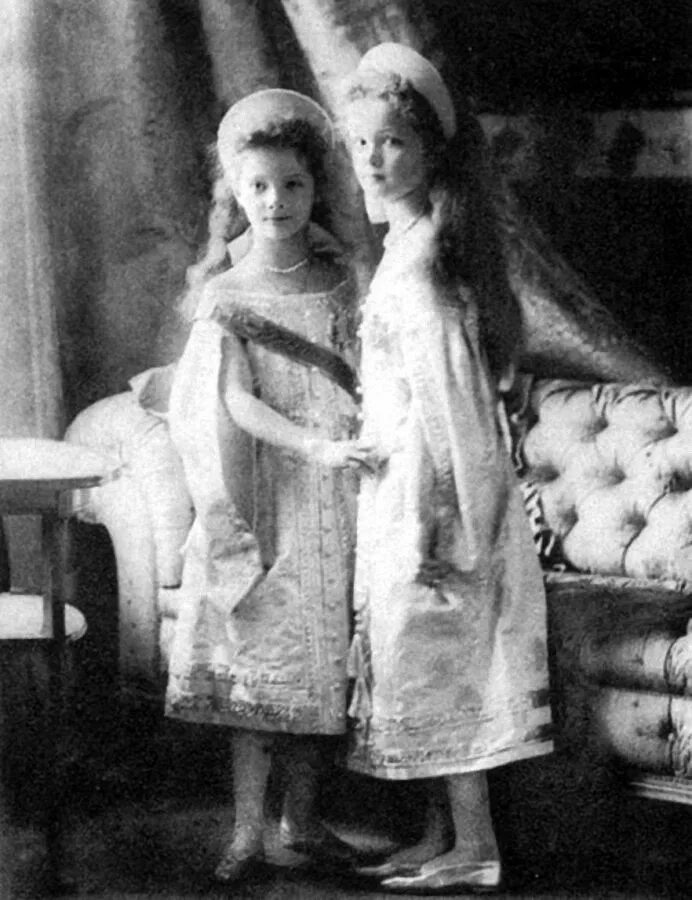 Файл:Olga and Tatiana Nikolaevna of Russia (2).jpg - Википедия