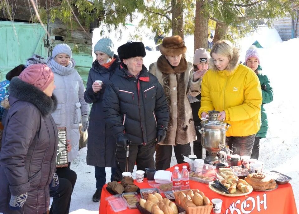 Главные новости самарской. Волонтеры Самарской области. Праздник двора Единая Россия. Волонтерские праздники в феврале. Единая Россия Самара Волжский район.