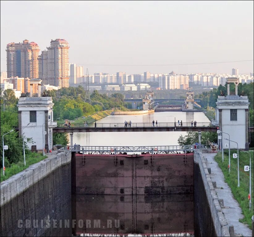 Открой канал москва. Канал имени Москвы Тушино шлюз № 8. Шлюз 7 Тушино. Шлюз в Тушино на канале имени Москвы. Шлюз 8 (Тушино).